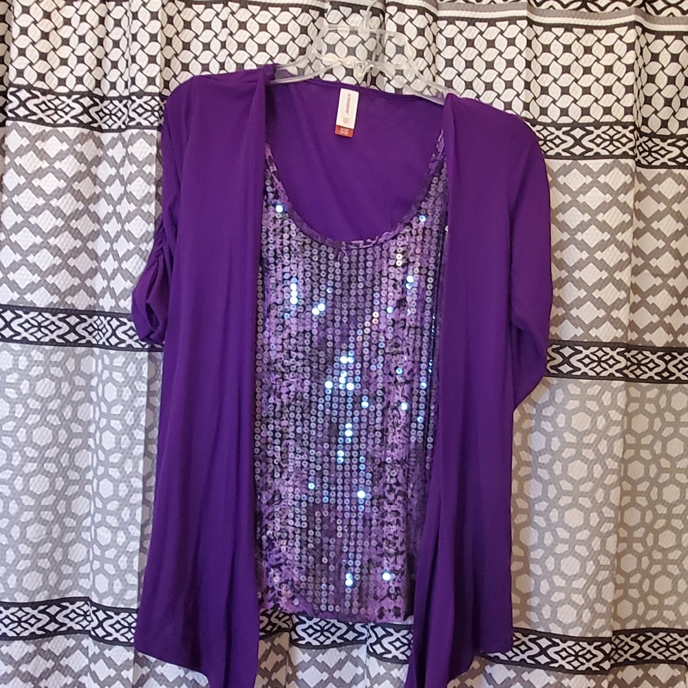 No Boundaries top